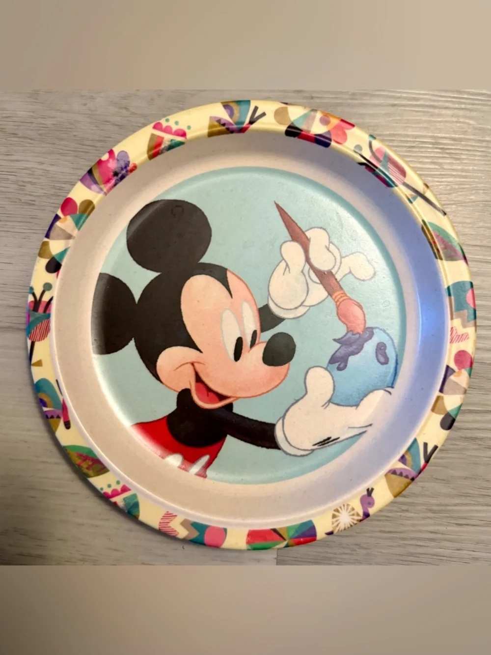 Lot of 4 Retro 80s, 90s, Y2K Disney Mickey Mouse Minnie Mouse Plastic Plates